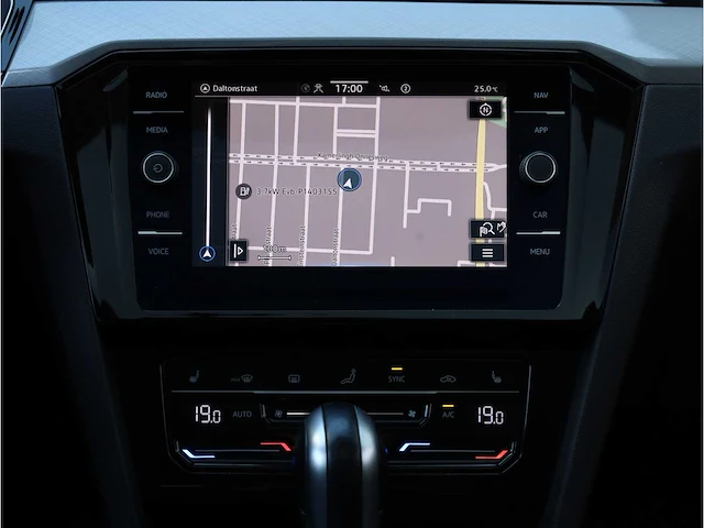 Volkswagen passat variant gte 1.4 tsi phev 218pk automaat 2021 - afbeelding 13 van  38