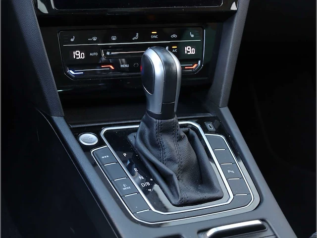 Volkswagen passat variant gte 1.4 tsi phev 218pk automaat 2021 - afbeelding 14 van  38