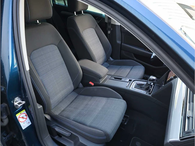 Volkswagen passat variant gte 1.4 tsi phev 218pk automaat 2021 - afbeelding 27 van  38