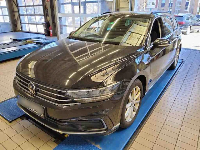 Volkswagen passat variant gte 1.4 tsi phev 218pk automaat 2021 - afbeelding 1 van  12