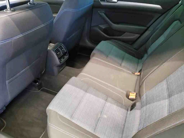 Volkswagen passat variant gte 1.4 tsi phev 218pk automaat 2021 - afbeelding 11 van  12