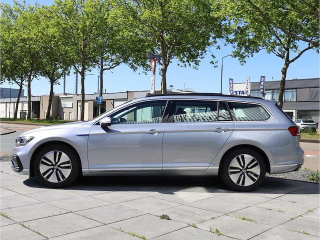 Volkswagen passat variant gte 1.4 tsi phev 218pk automaat 2021 - afbeelding 12 van  36