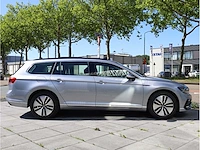 Volkswagen passat variant gte 1.4 tsi phev 218pk automaat 2021 - afbeelding 34 van  36