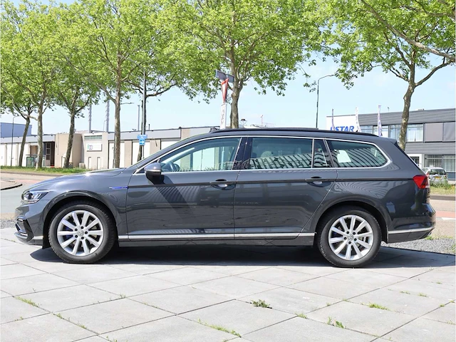 Volkswagen passat variant gte 1.4 tsi phev 218pk automaat 2021 - afbeelding 12 van  39
