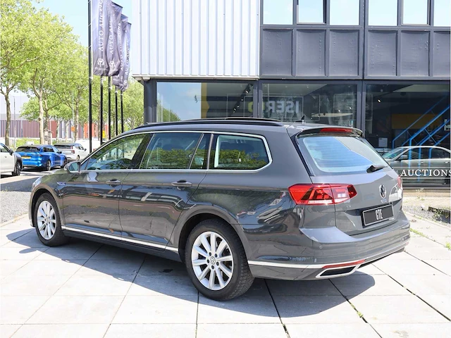 Volkswagen passat variant gte 1.4 tsi phev 218pk automaat 2021 - afbeelding 23 van  39