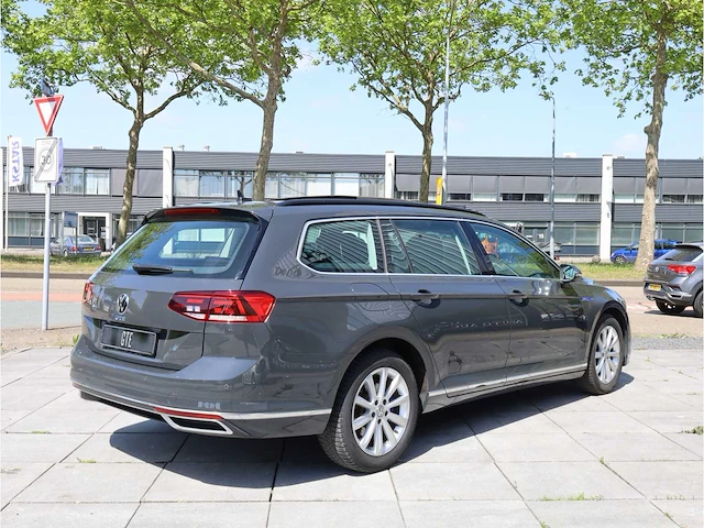 Volkswagen passat variant gte 1.4 tsi phev 218pk automaat 2021 - afbeelding 35 van  39