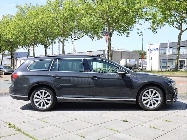 Volkswagen passat variant gte 1.4 tsi phev 218pk automaat 2021 - afbeelding 36 van  39