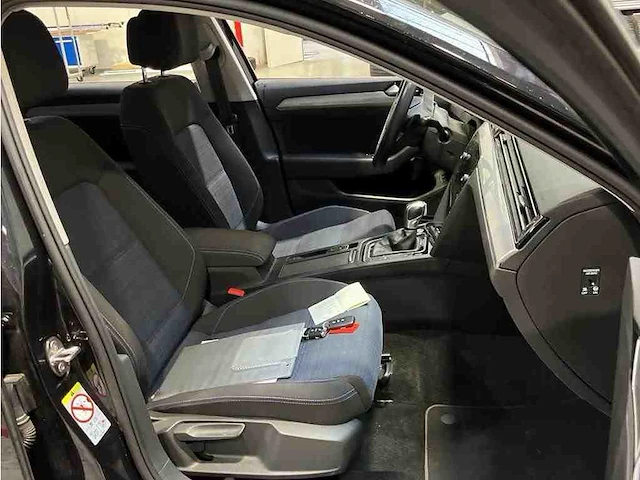 Volkswagen passat variant gte 1.4 tsi phev 218pk automaat 2021 - afbeelding 17 van  20