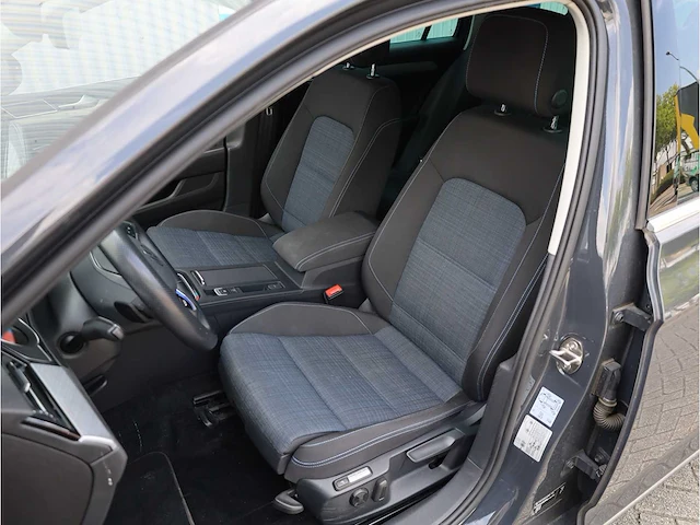 Volkswagen passat variant gte 1.4 tsi phev 218pk automaat 2021 - afbeelding 4 van  33