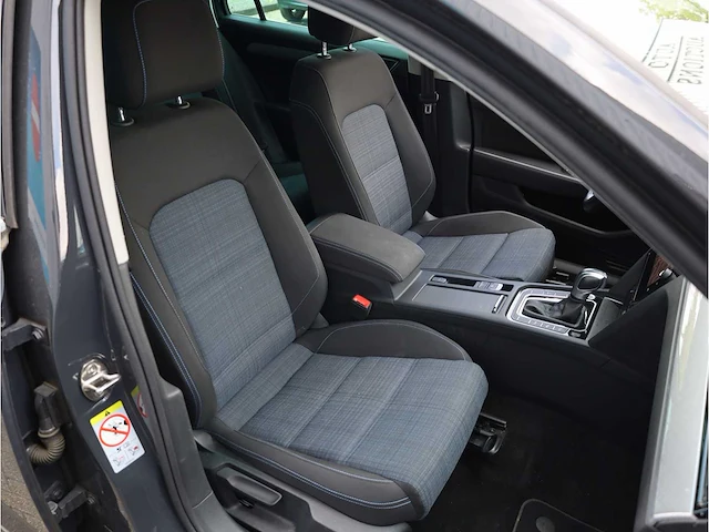 Volkswagen passat variant gte 1.4 tsi phev 218pk automaat 2021 - afbeelding 26 van  33