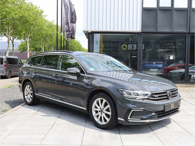 Volkswagen passat variant gte 1.4 tsi phev 218pk automaat 2021 - afbeelding 31 van  33