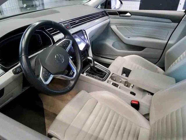 Volkswagen passat variant gte 1.4 tsi phev 218pk automaat 2021 - afbeelding 16 van  19