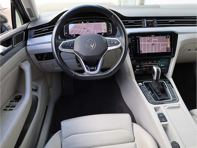 Volkswagen passat variant gte 1.4 tsi phev 218pk automaat 2021 - afbeelding 10 van  49