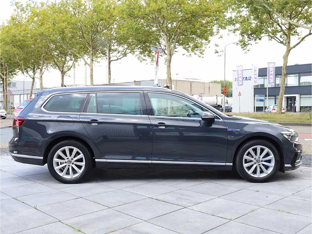Volkswagen passat variant gte 1.4 tsi phev 218pk automaat 2021 - afbeelding 47 van  49