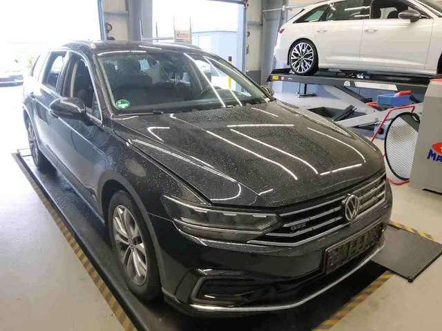 Volkswagen passat variant gte 1.4 tsi phev 218pk automaat 2021 - afbeelding 10 van  15