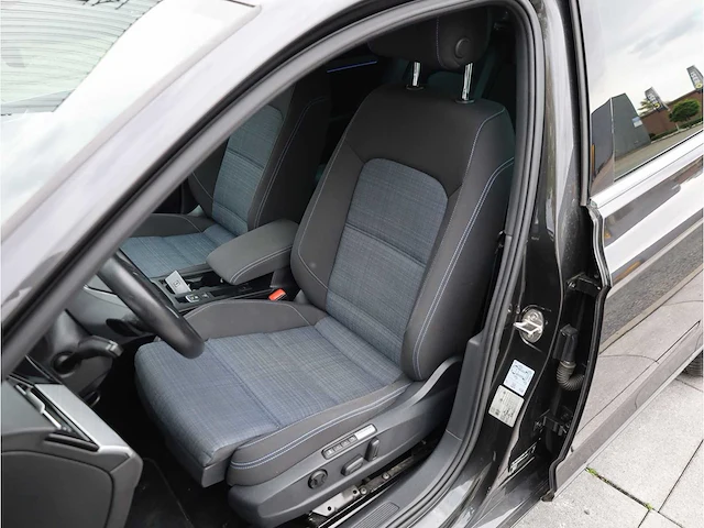 Volkswagen passat variant gte 1.4 tsi phev 218pk automaat 2021 - afbeelding 6 van  48