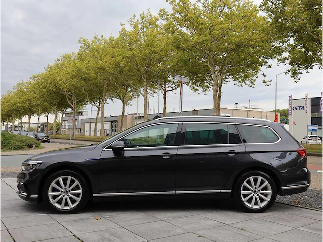 Volkswagen passat variant gte 1.4 tsi phev 218pk automaat 2021 - afbeelding 12 van  48