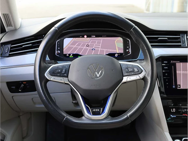 Volkswagen passat variant gte 1.4 tsi phev 218pk automaat 2021 - afbeelding 11 van  49
