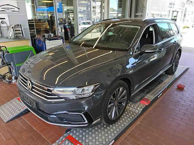 Volkswagen passat variant gte 1.4 tsi phev 218pk automaat 2021 - afbeelding 1 van  16