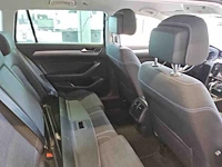 Volkswagen passat variant gte 1.4 tsi phev 218pk automaat 2021 - afbeelding 13 van  16