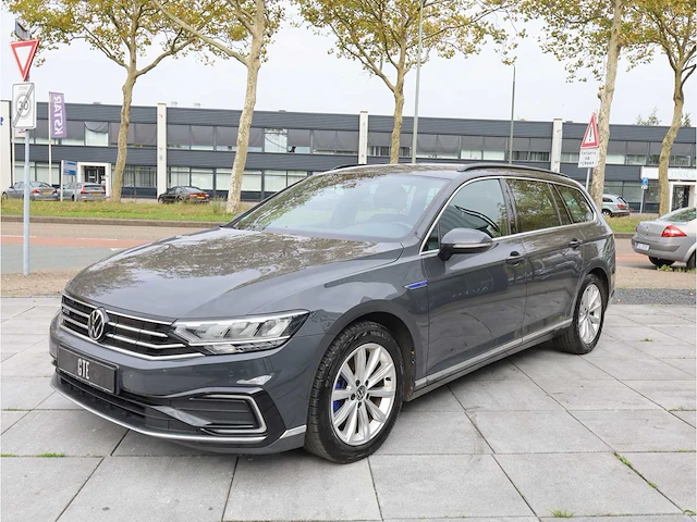 Volkswagen passat variant gte 1.4 tsi phev 218pk automaat 2021 - afbeelding 10 van  38