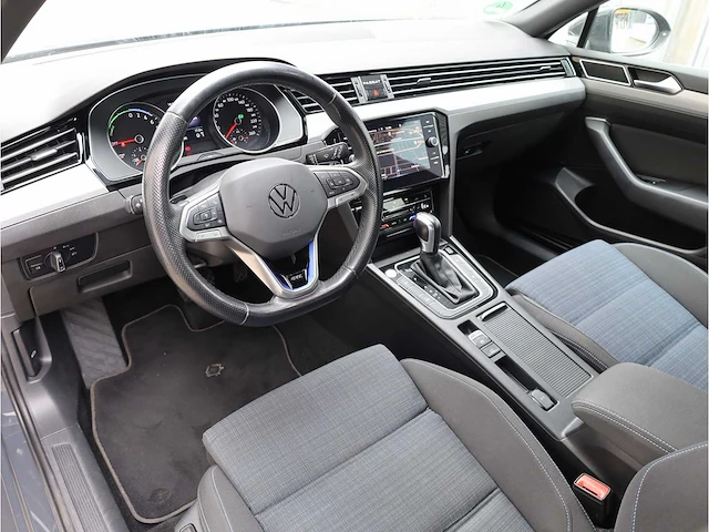 Volkswagen passat variant gte 1.4 tsi phev 218pk automaat 2021 - afbeelding 11 van  38