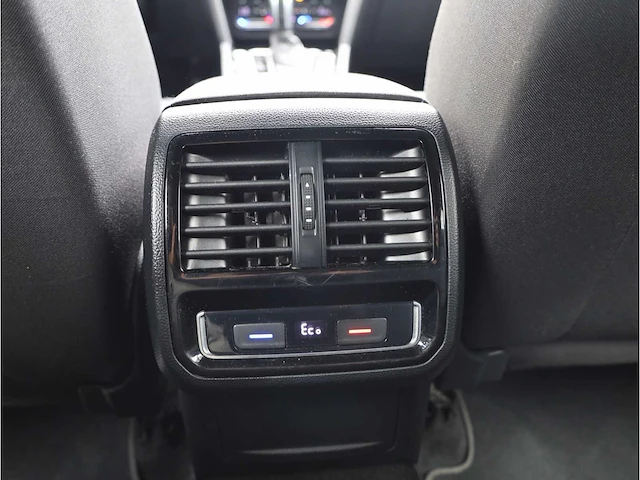 Volkswagen passat variant gte 1.4 tsi phev 218pk automaat 2021 - afbeelding 27 van  38