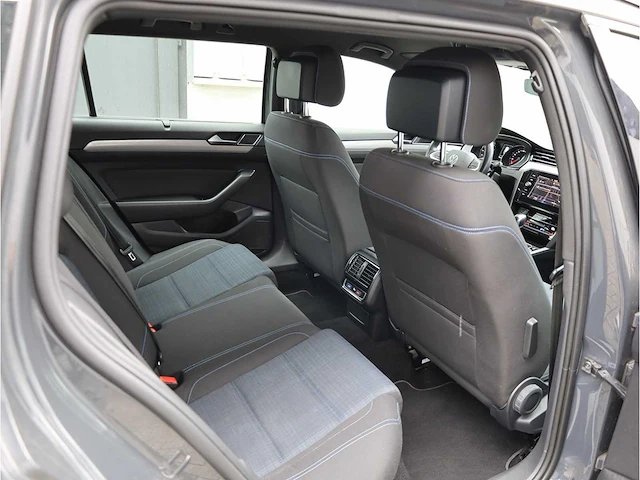 Volkswagen passat variant gte 1.4 tsi phev 218pk automaat 2021 - afbeelding 34 van  38