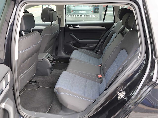 Volkswagen passat variant gte 1.4 tsi phev 218pk automaat 2021 - afbeelding 43 van  43