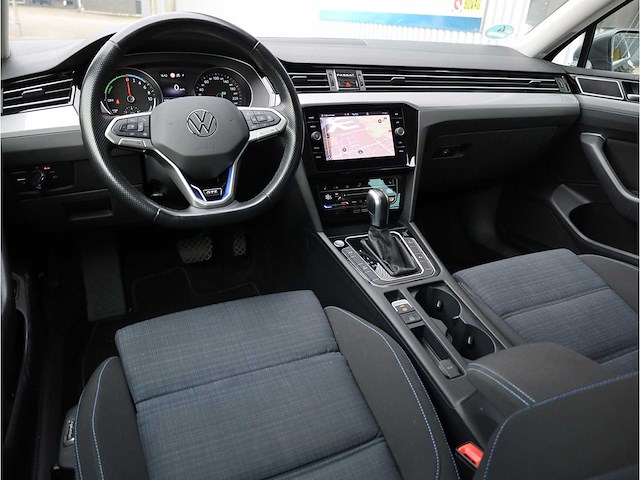 Volkswagen passat variant gte 1.4 tsi phev 218pk automaat 2021 - afbeelding 15 van  34
