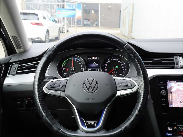 Volkswagen passat variant gte 1.4 tsi phev 218pk automaat 2021 - afbeelding 16 van  34
