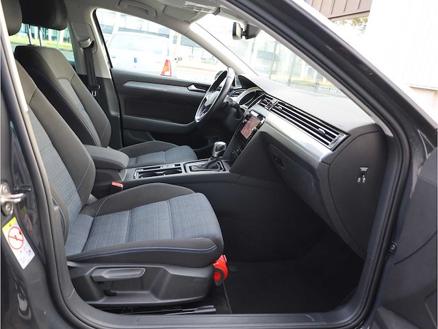 Volkswagen passat variant gte 1.4 tsi phev 218pk automaat 2021 - afbeelding 27 van  34