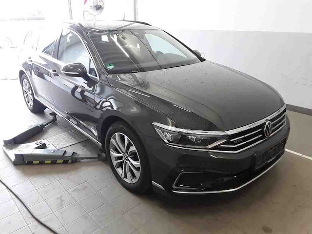 Volkswagen passat variant gte 1.4 tsi phev 218pk automaat 2021 - afbeelding 4 van  18
