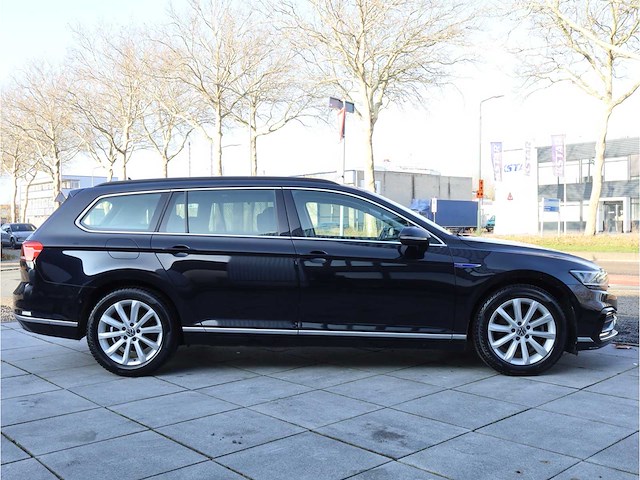 Volkswagen passat variant gte 1.4 tsi phev 218pk automaat 2021 - afbeelding 39 van  41