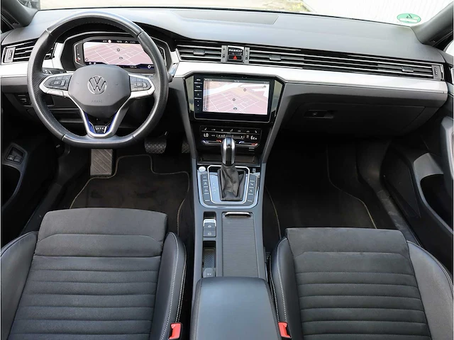 Volkswagen passat variant gte 1.4 tsi phev 218pk automaat 2022 - afbeelding 9 van  46