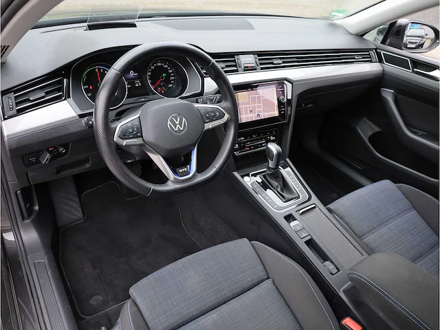 Volkswagen passat variant gte 1.4 tsi phev 218pk automaat 2022 - afbeelding 12 van  46