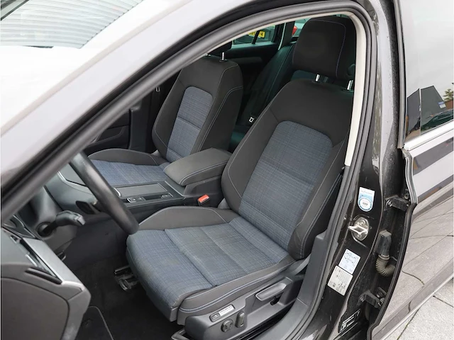 Volkswagen passat variant gte 1.4 tsi phev 218pk automaat 2022 - afbeelding 14 van  46