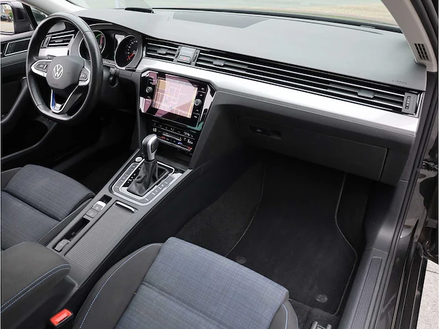 Volkswagen passat variant gte 1.4 tsi phev 218pk automaat 2022 - afbeelding 15 van  46