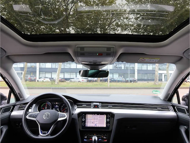 Volkswagen passat variant gte 1.4 tsi phev 218pk automaat 2022 - afbeelding 17 van  46