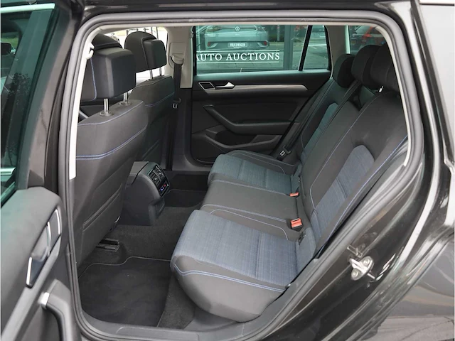 Volkswagen passat variant gte 1.4 tsi phev 218pk automaat 2022 - afbeelding 38 van  46