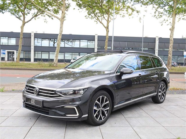 Volkswagen passat variant gte 1.4 tsi phev 218pk automaat 2022 - afbeelding 2 van  43