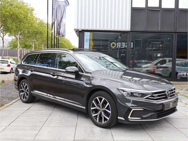 Volkswagen passat variant gte 1.4 tsi phev 218pk automaat 2022 - afbeelding 42 van  43