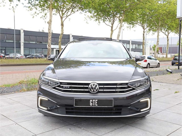 Volkswagen passat variant gte 1.4 tsi phev 218pk automaat 2022 - afbeelding 43 van  43