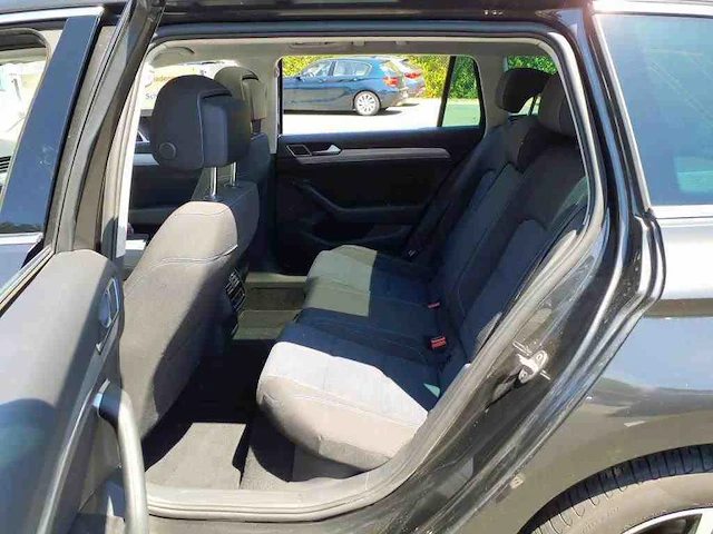Volkswagen passat variant gte 1.4 tsi phev 218pk automaat 2022 - afbeelding 17 van  19
