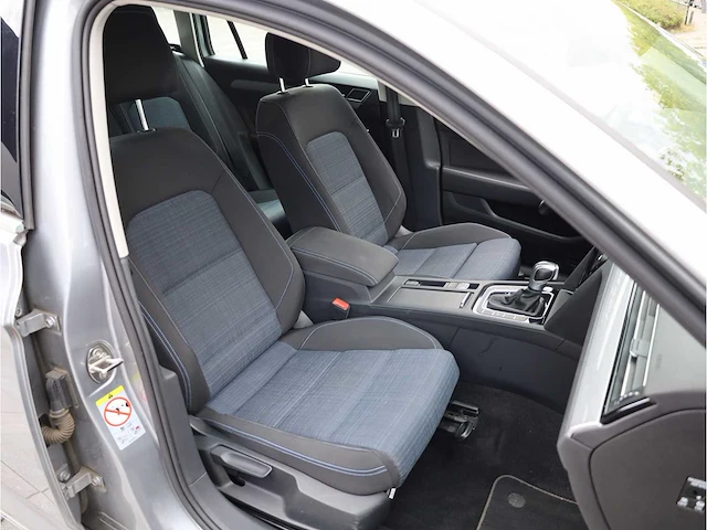 Volkswagen passat variant gte 1.4 tsi phev 218pk automaat 2022 - afbeelding 22 van  35