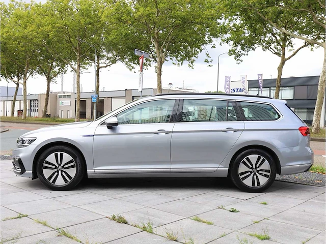 Volkswagen passat variant gte 1.4 tsi phev 218pk automaat 2022 - afbeelding 12 van  35