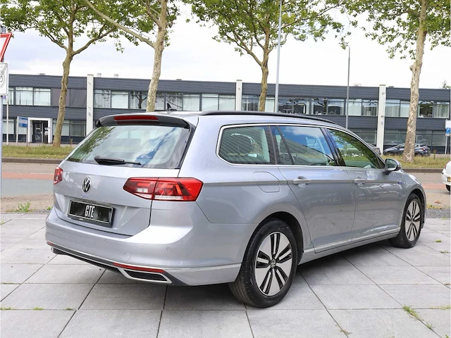 Volkswagen passat variant gte 1.4 tsi phev 218pk automaat 2022 - afbeelding 32 van  35