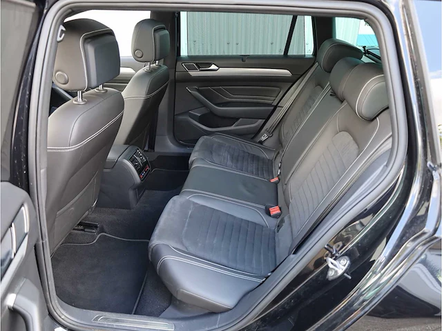 Volkswagen passat variant gte 1.4 tsi phev 218pk automaat 2022 - afbeelding 33 van  47
