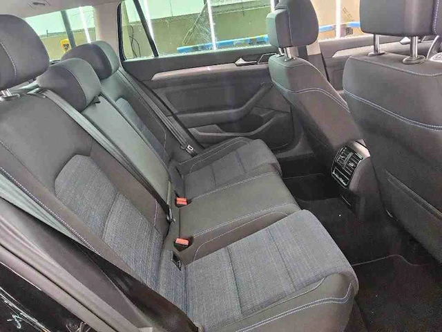 Volkswagen passat variant gte 1.4 tsi phev 218pk automaat 2022 - afbeelding 15 van  17