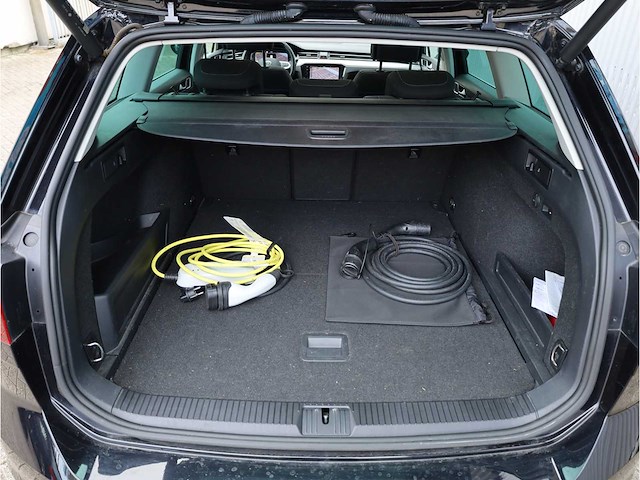Volkswagen passat variant gte 1.4 tsi phev 218pk automaat 2022 - afbeelding 35 van  43